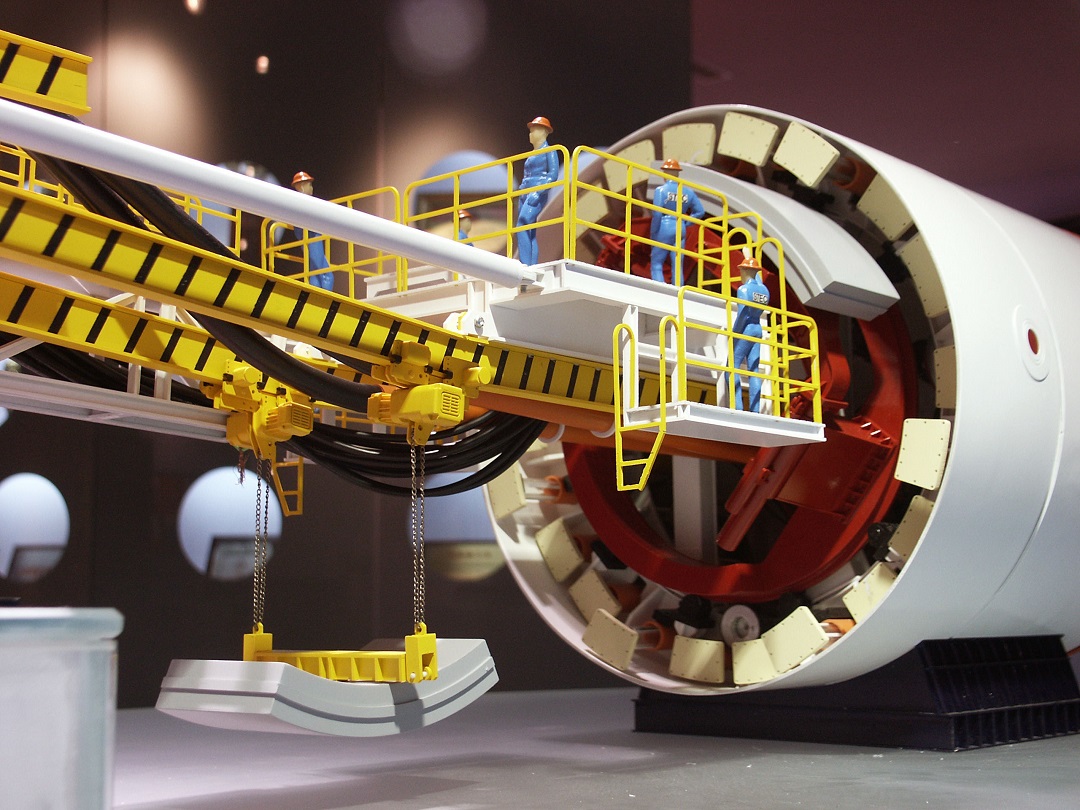 機(jī)械動(dòng)態(tài)模型